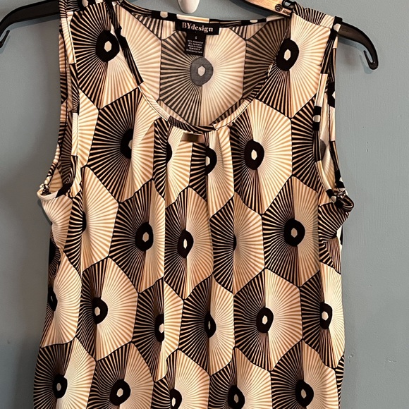 SELLING BYdesing TOP SIZE SMALL COLOR BROWN And CREAM BNWOT SLEEVELESS - Picture 7 of 9